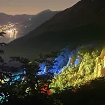 E Monti Apartman *
